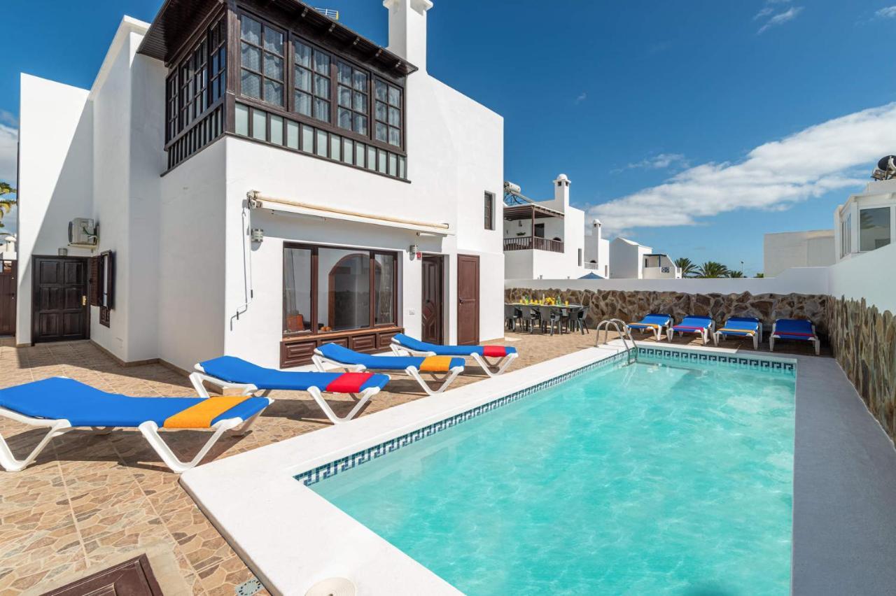 Villa Margarita By Villa Plus Тіас Екстер'єр фото